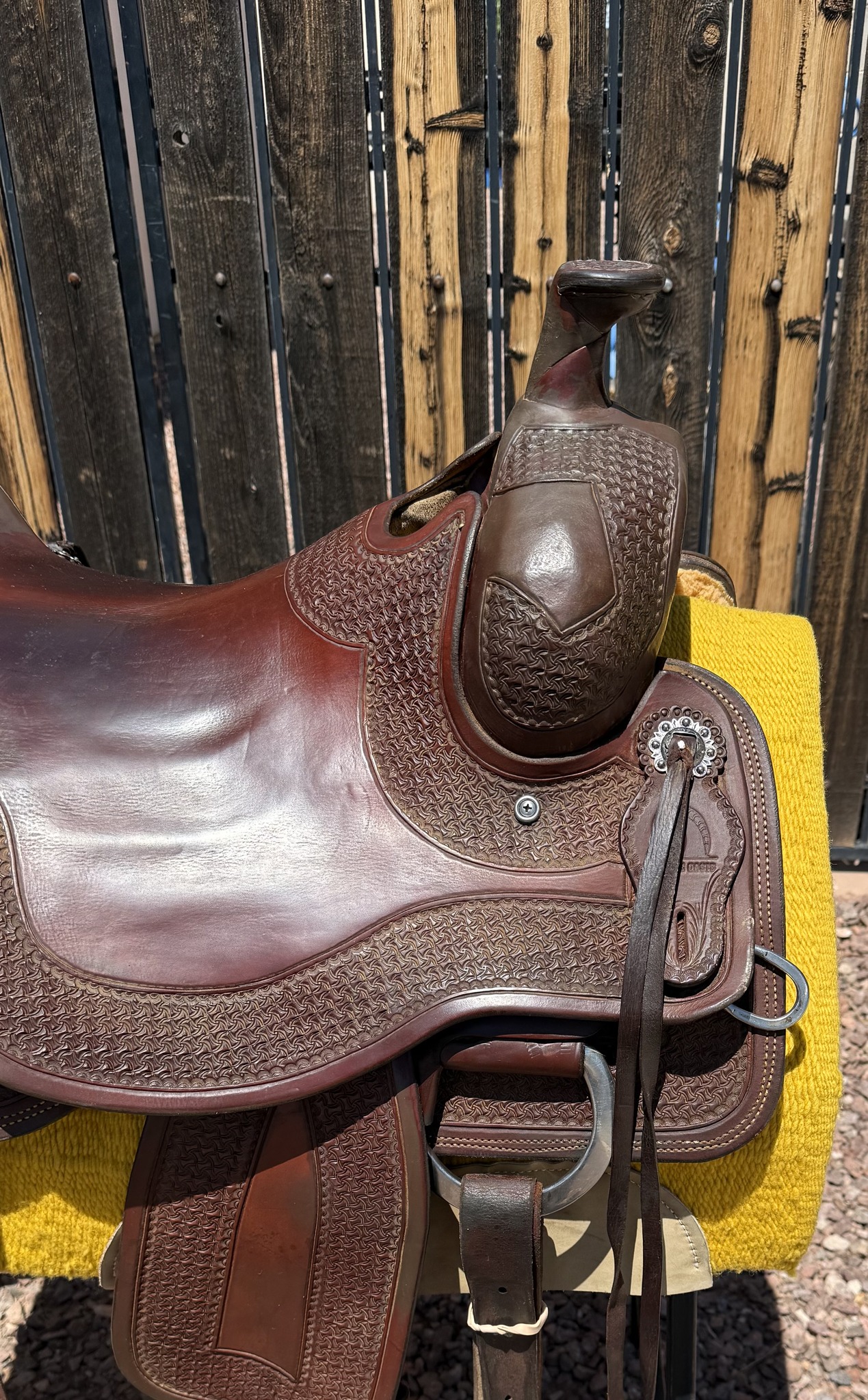 Equine Oasis — seat right angle