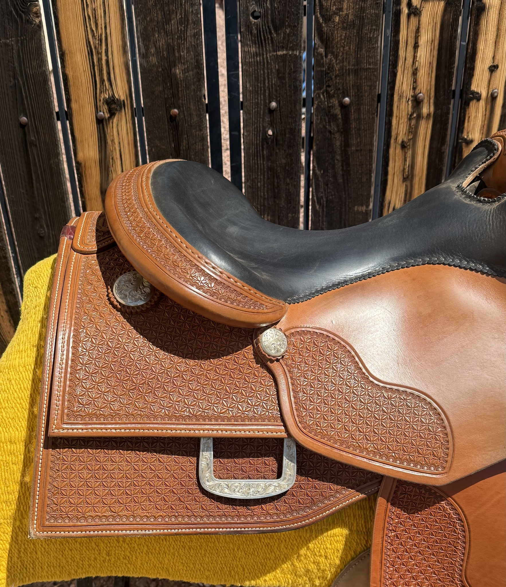 Kyle Tack Reiner 16 — cantle and right skirt detail