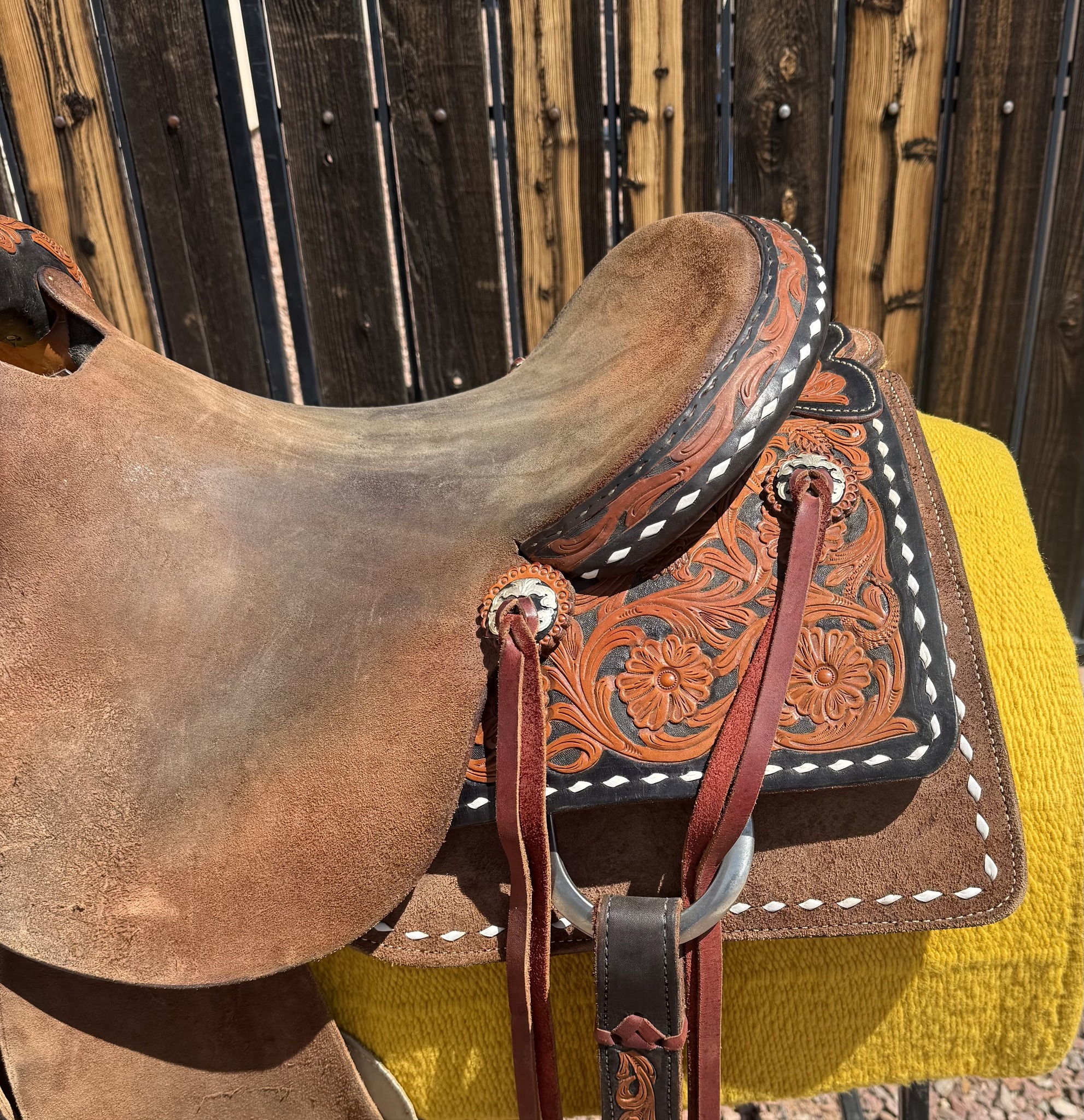 SRS Ranch Saddle — seat right side with cantle